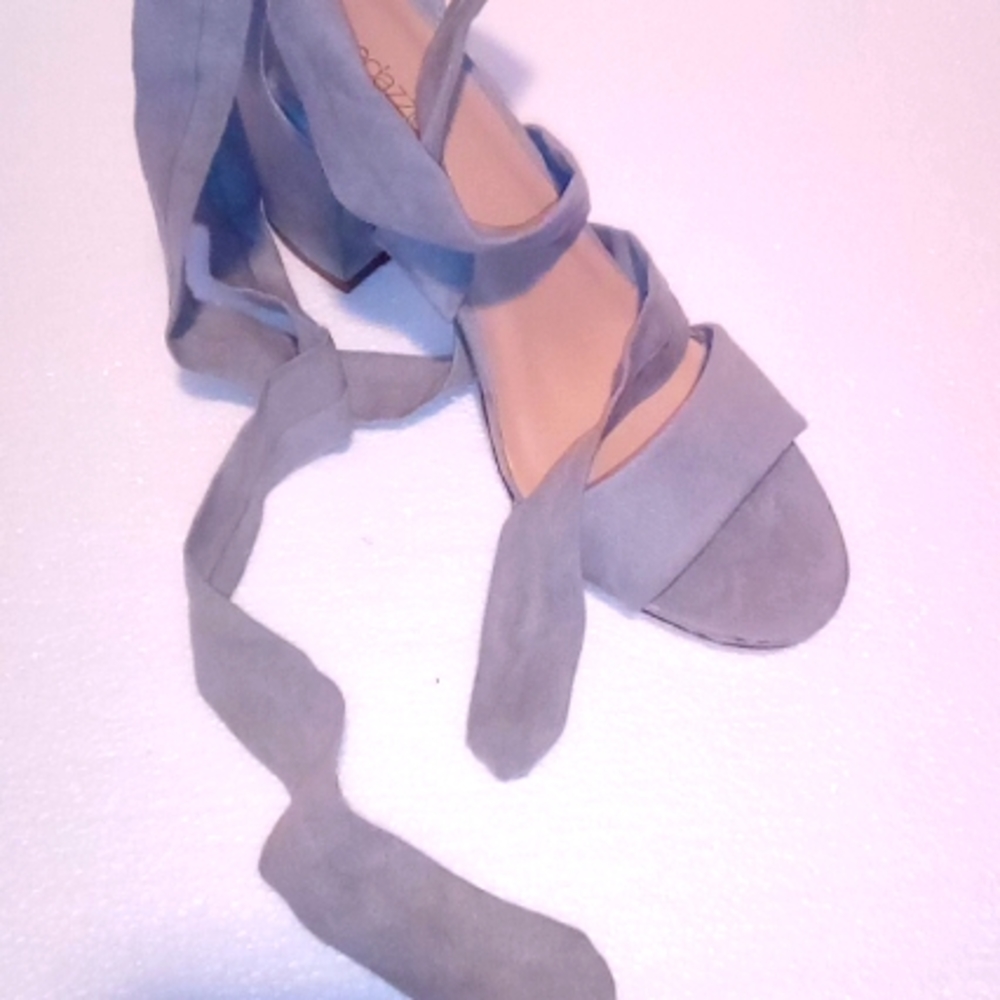 Shoedazzle 8.5 women's
